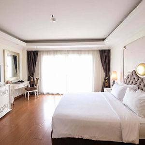 Deluxe Zimmer mit Kingsize-Bett